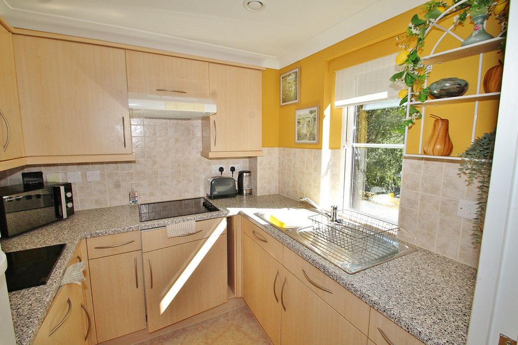 Property photo 3 of 10
