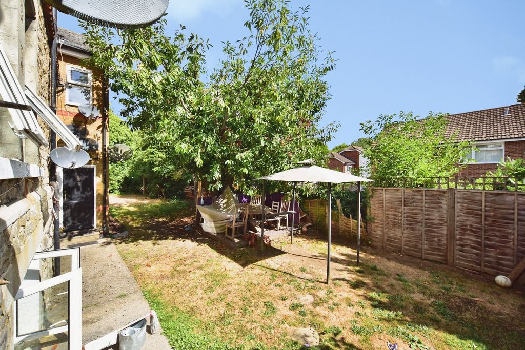 Property photo 2 of 18 Pbox-Img.Jpg