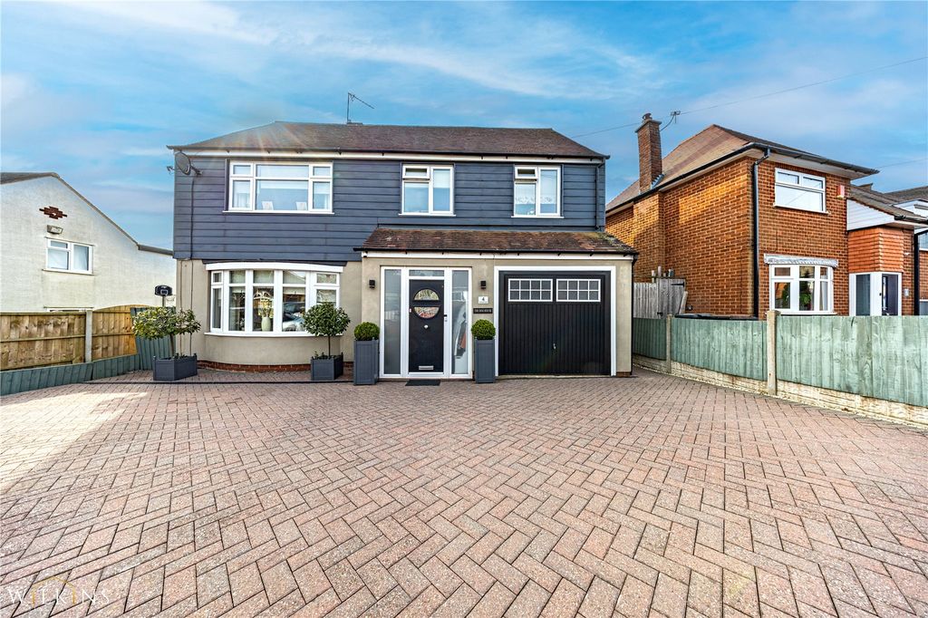 Property photo 1 of 43 Picture No. 36