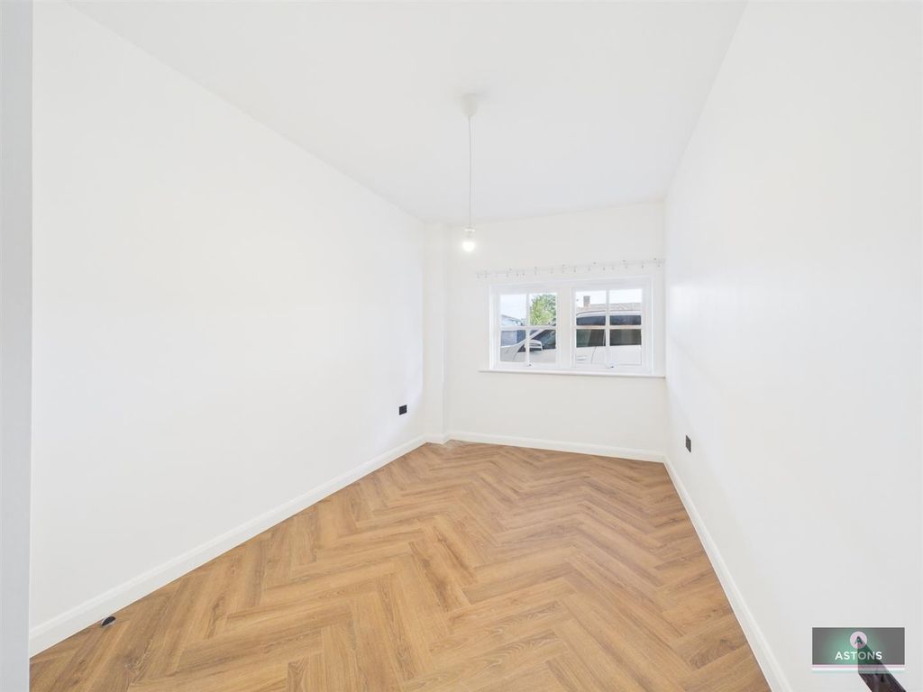 Property photo 3 of 7 Cam02067G0-Pr0298-Still012.Jpg