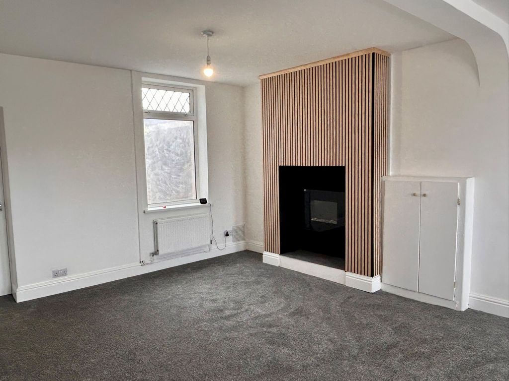 Property photo 2 of 15 Gallery