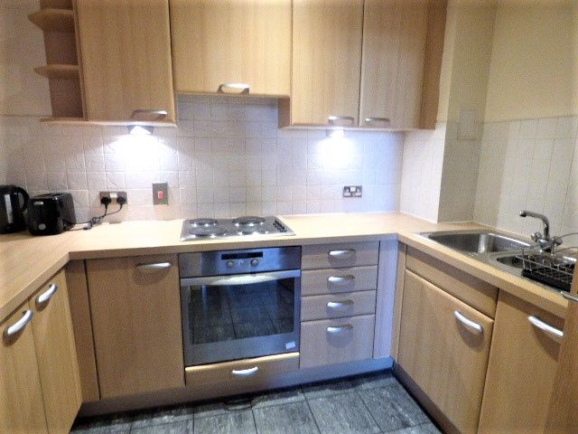 Property photo 1 of 18
