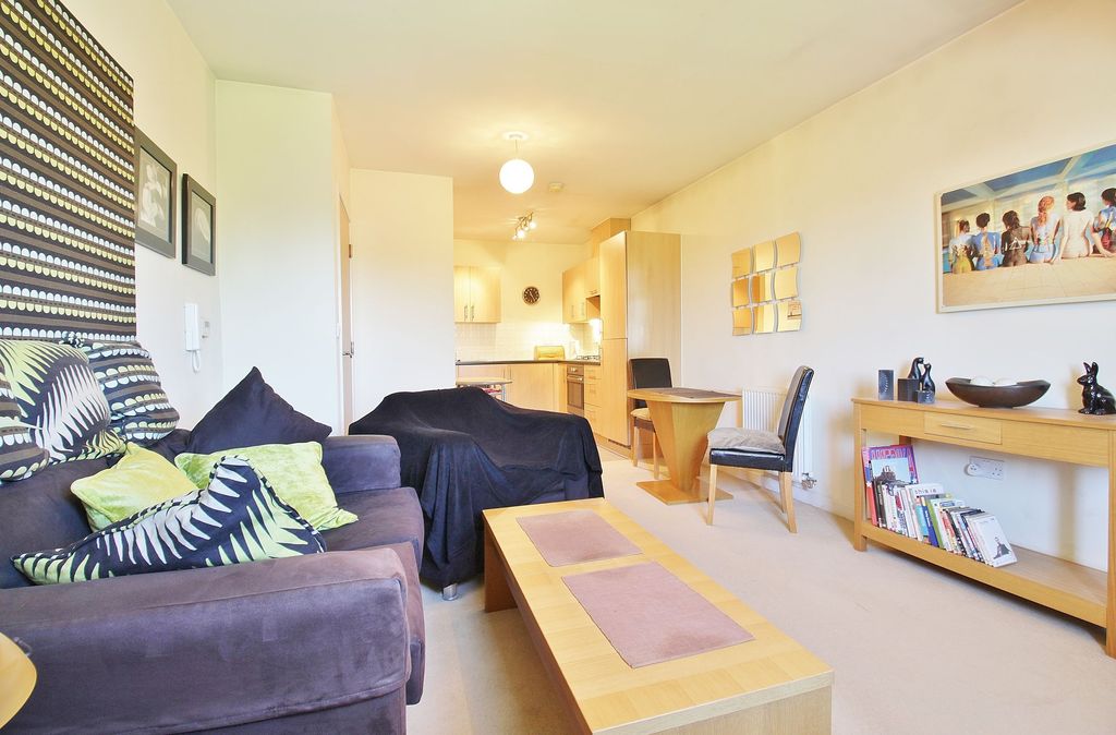 Property photo 1 of 6