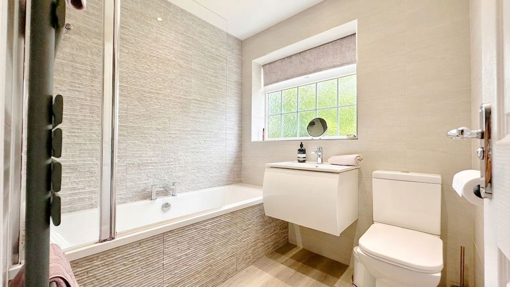 Property photo 3 of 29 Bathroom