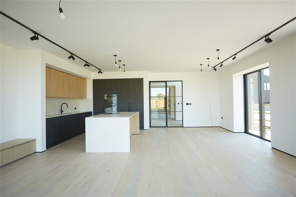Property photo 2 of 10 Kitchen Lounge Diner