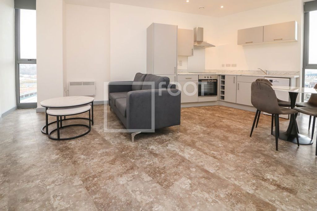 Property photo 2 of 42