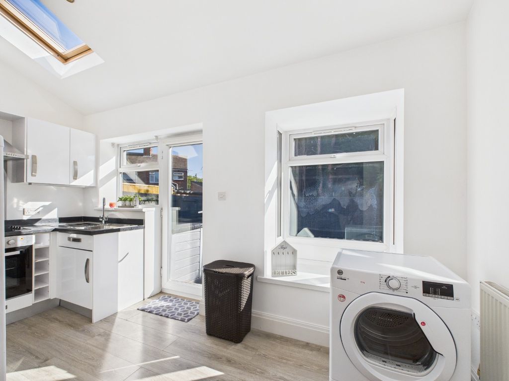 Property photo 3 of 16 4538987