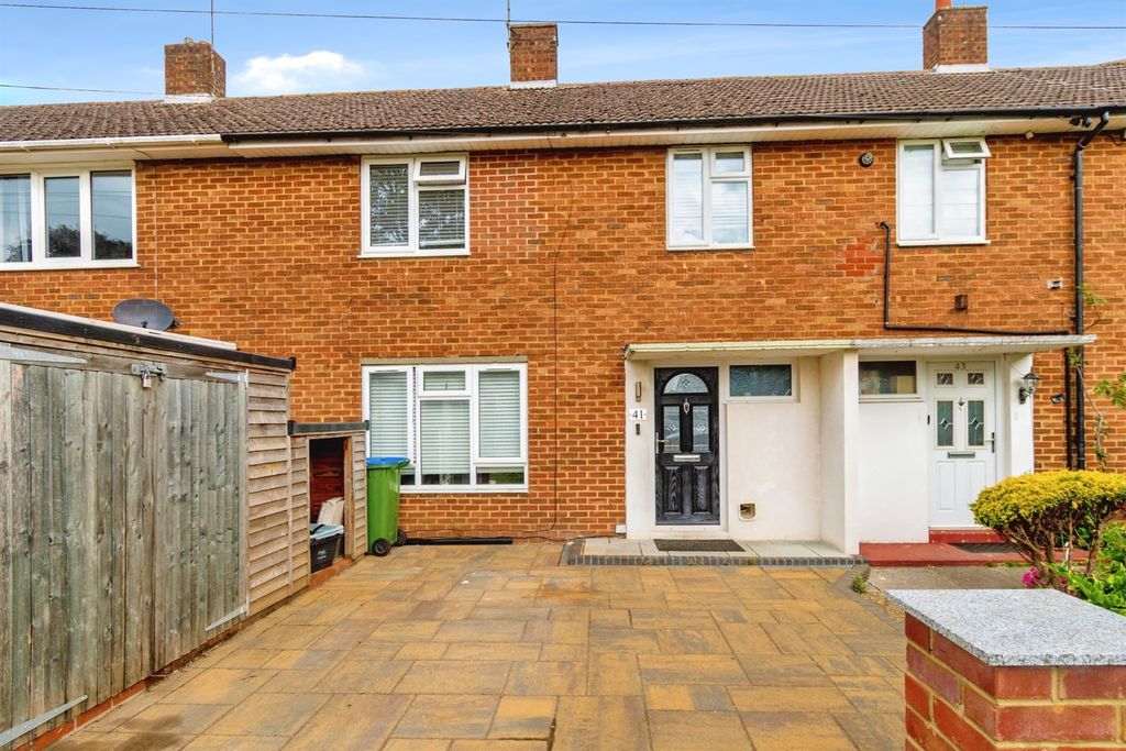 Property photo 1 of 18