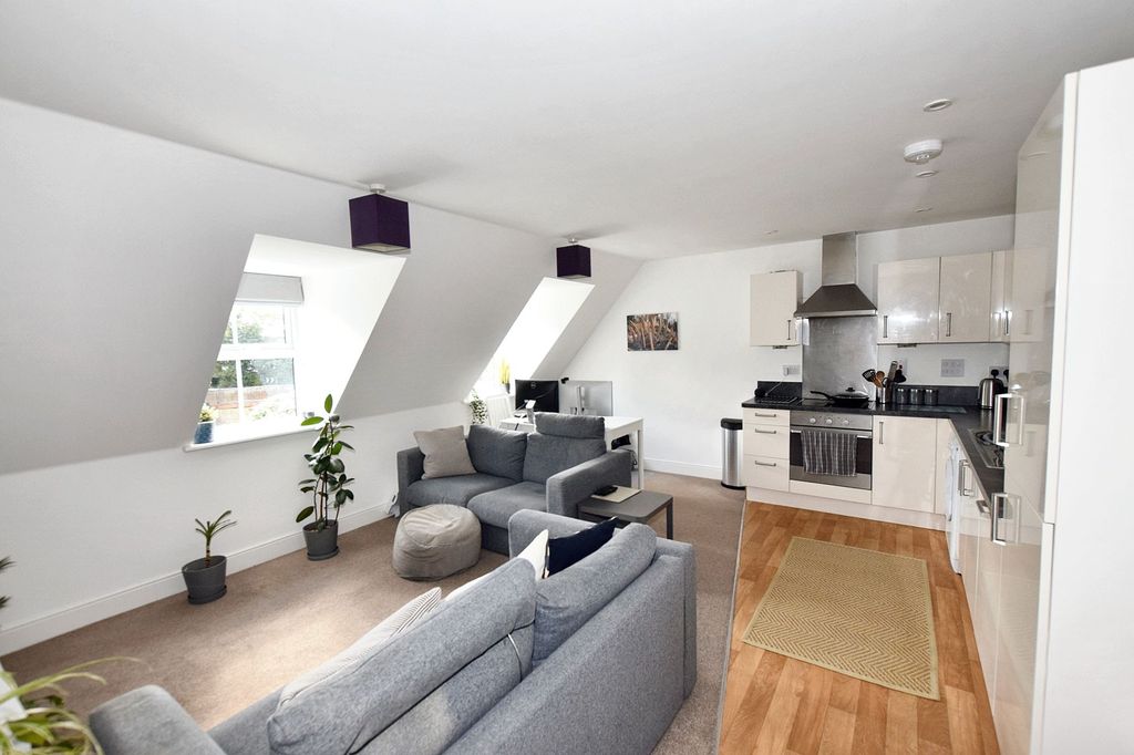 Property photo 3 of 9 Open Plan Living