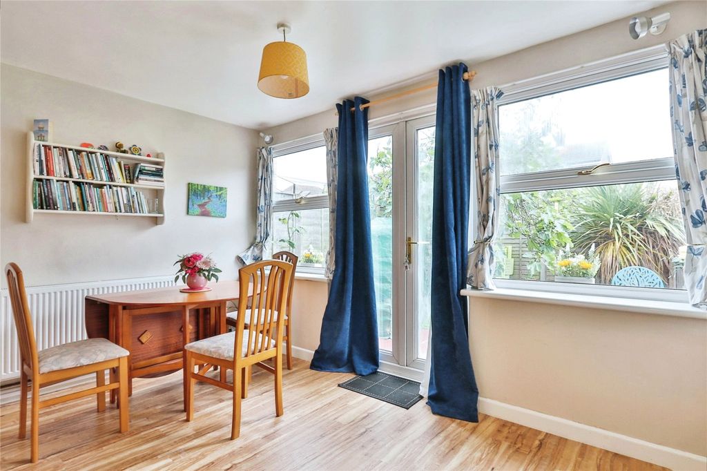 Property photo 3 of 17 Photography