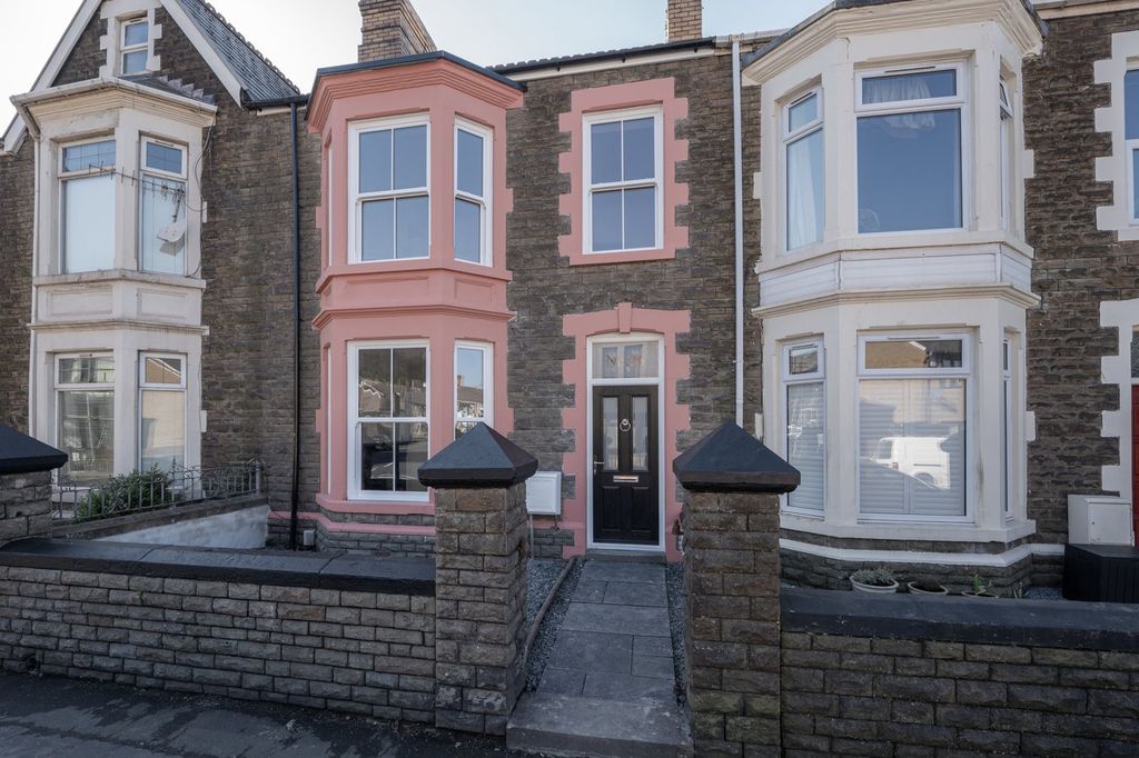 Property photo 1 of 19