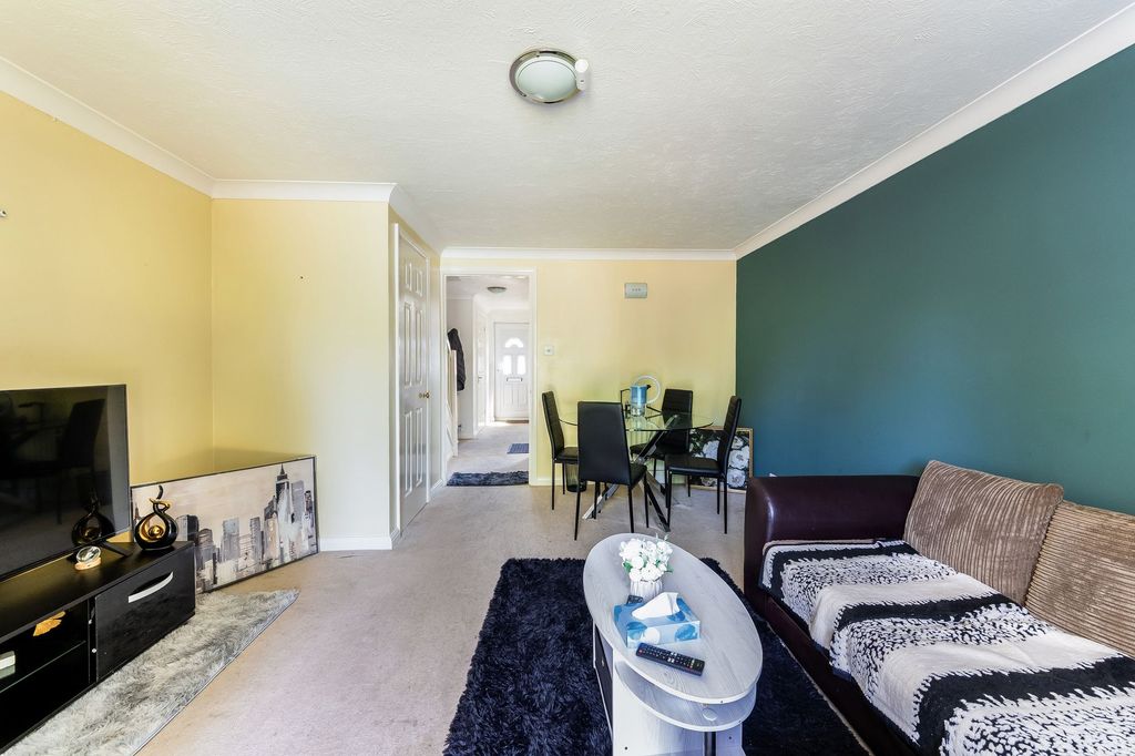 Property photo 2 of 15