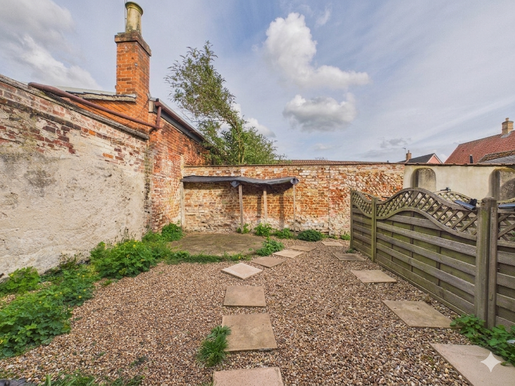 Property photo 1 of 9 Rear.Png