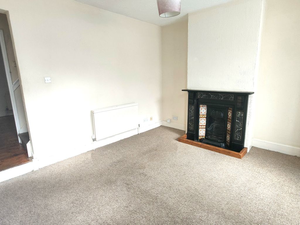 Property photo 2 of 10 Image