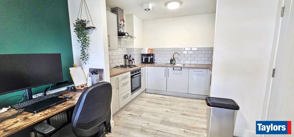 Property photo 2 of 9