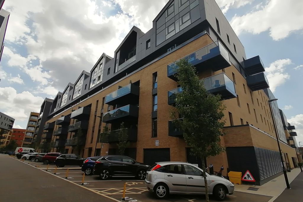 Property photo 1 of 8 Imported Image