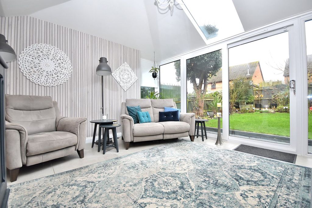 Property photo 3 of 21