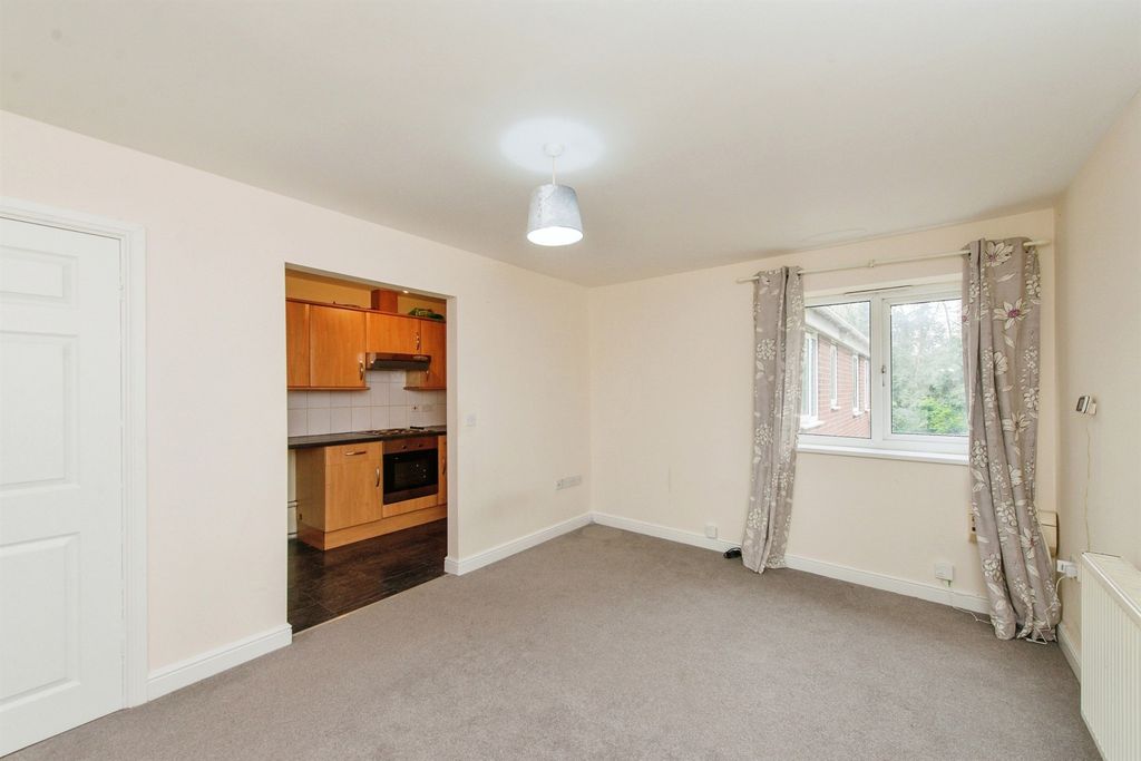 Property photo 3 of 15