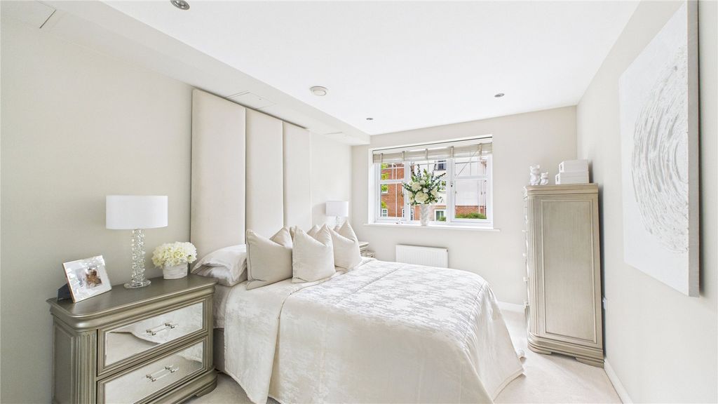 Additional image 12 of 1 bed flat for saleLightwater, Surrey GU18