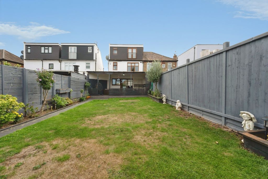 Property photo 3 of 17 Pbox-Img.Jpg