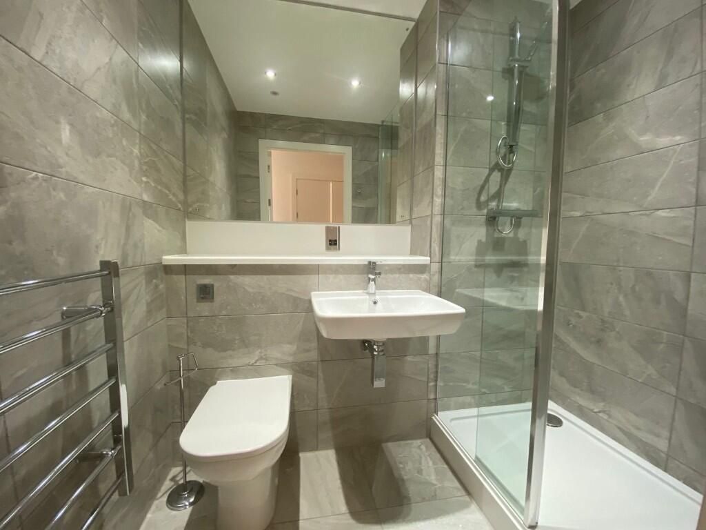 Property photo 1 of 2