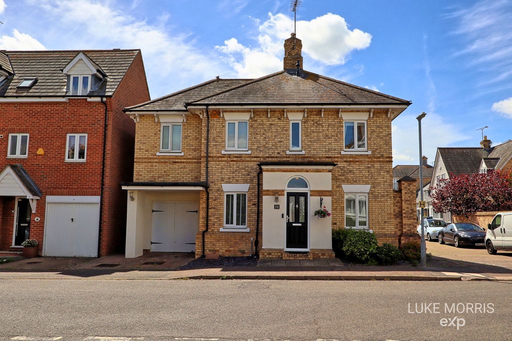 Property photo 3 of 41