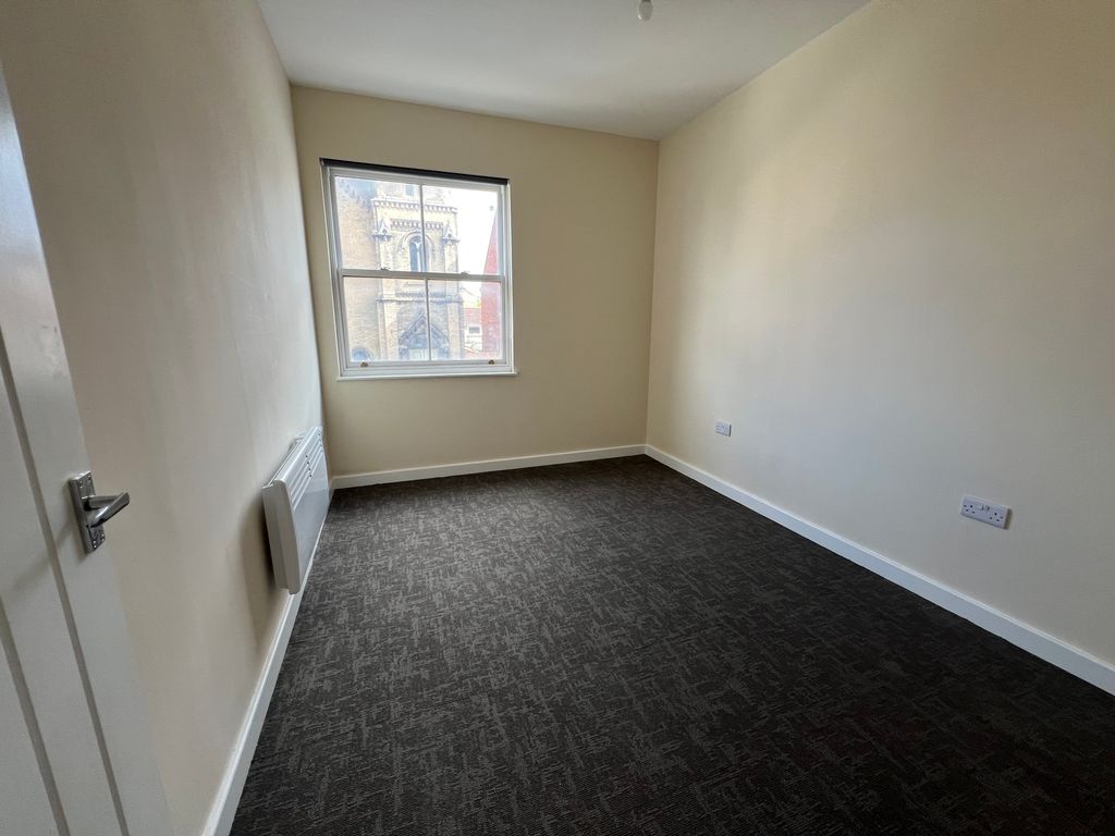 Property photo 3 of 4