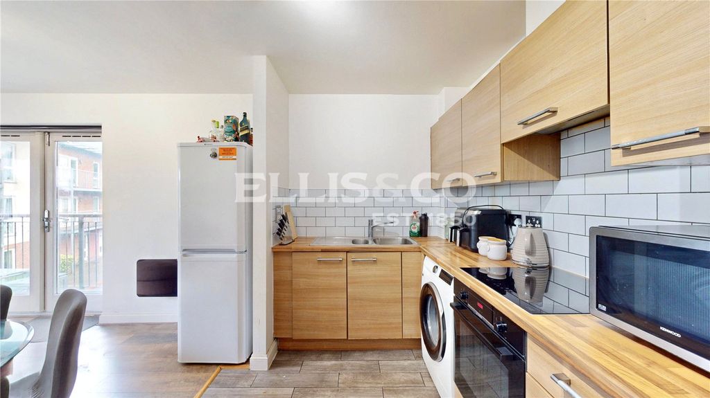 Property photo 3 of 11 Picture No. 02