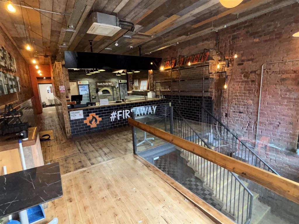 Property photo 1 of 7 Photo 0