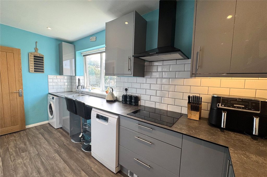 Additional image 6 of 3 bed maisonette for saleWillow Crescent, Farnborough, Hampshire GU14