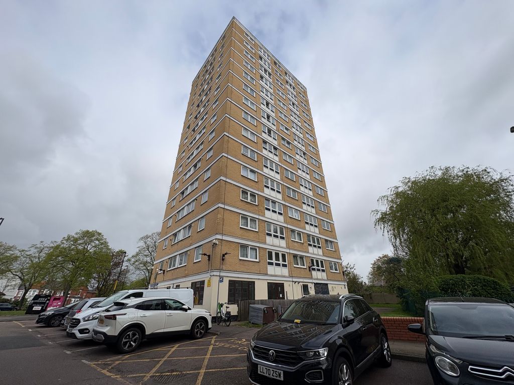 Property photo 1 of 11 Img_3342