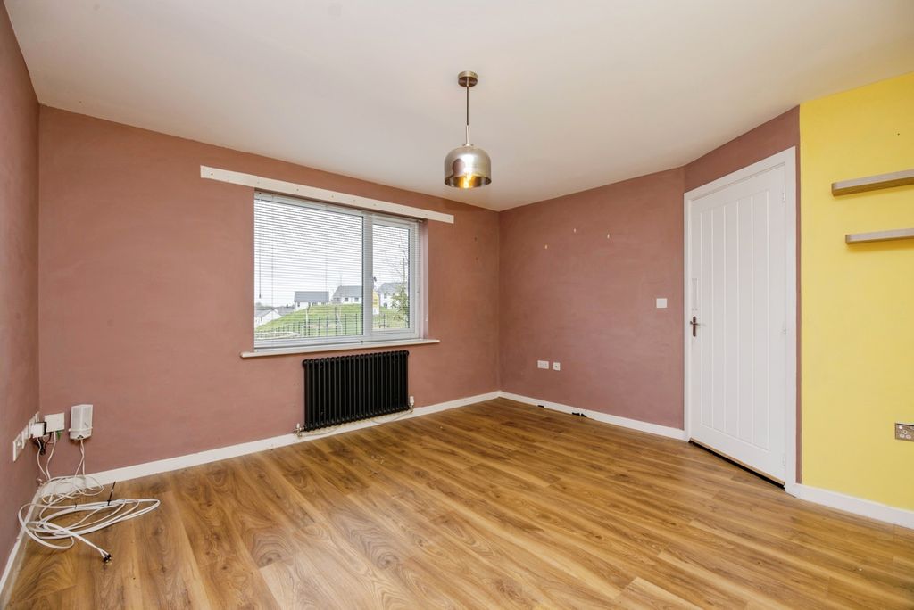 Property photo 3 of 16 Photo