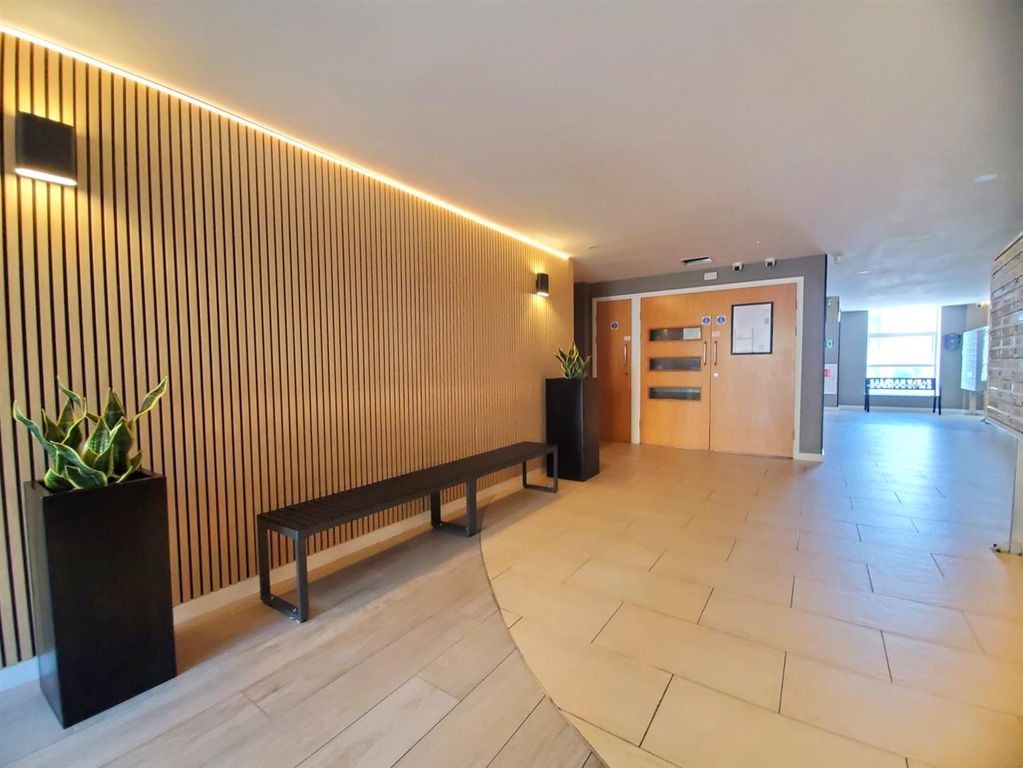 Property photo 2 of 17 Reception Entance