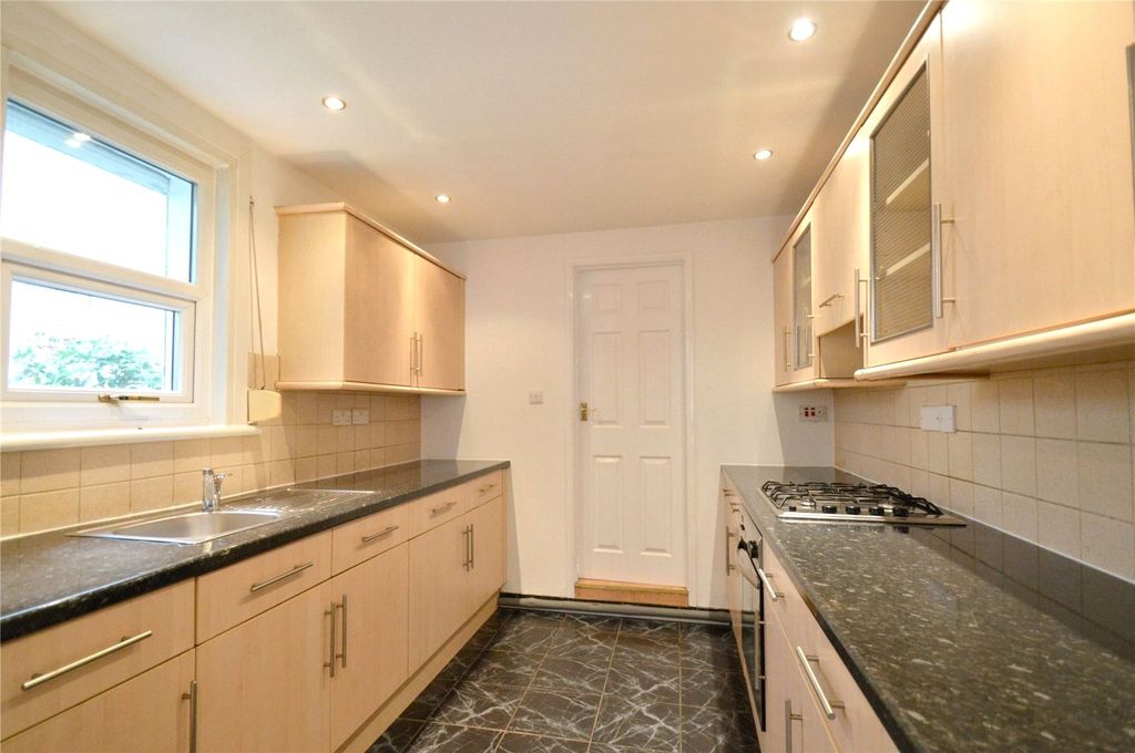 Property photo 1 of 9 Picture No. 02