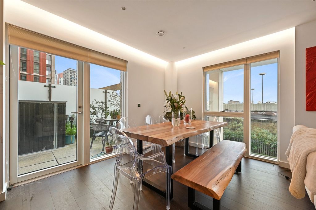 Property photo 2 of 10 Picture No. 05