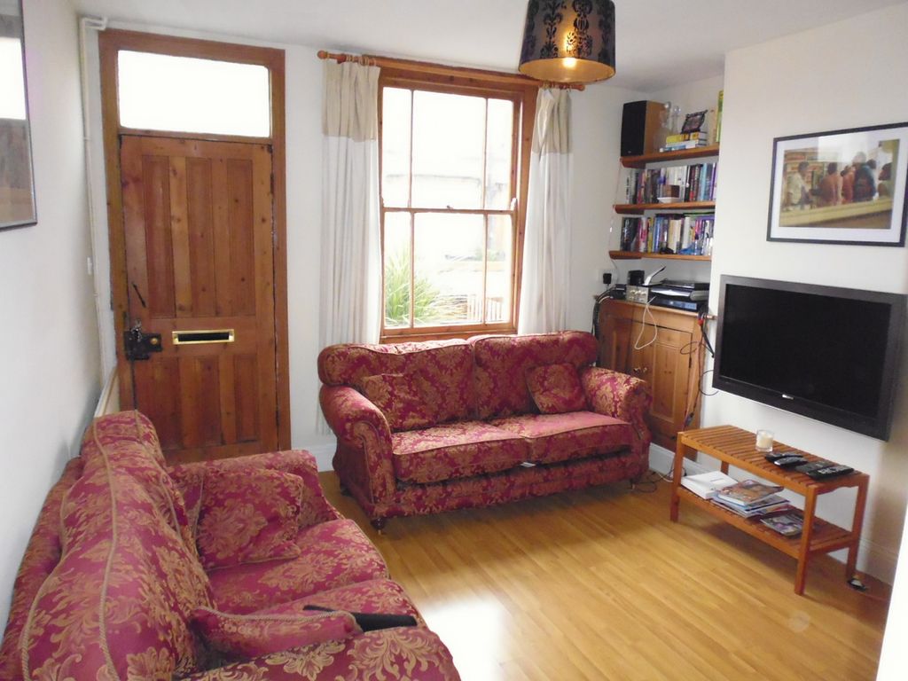 Property photo 2 of 6