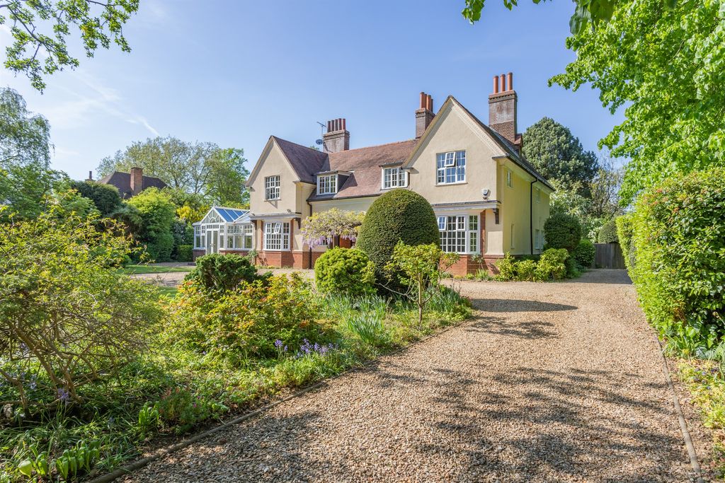 Property photo 1 of 17