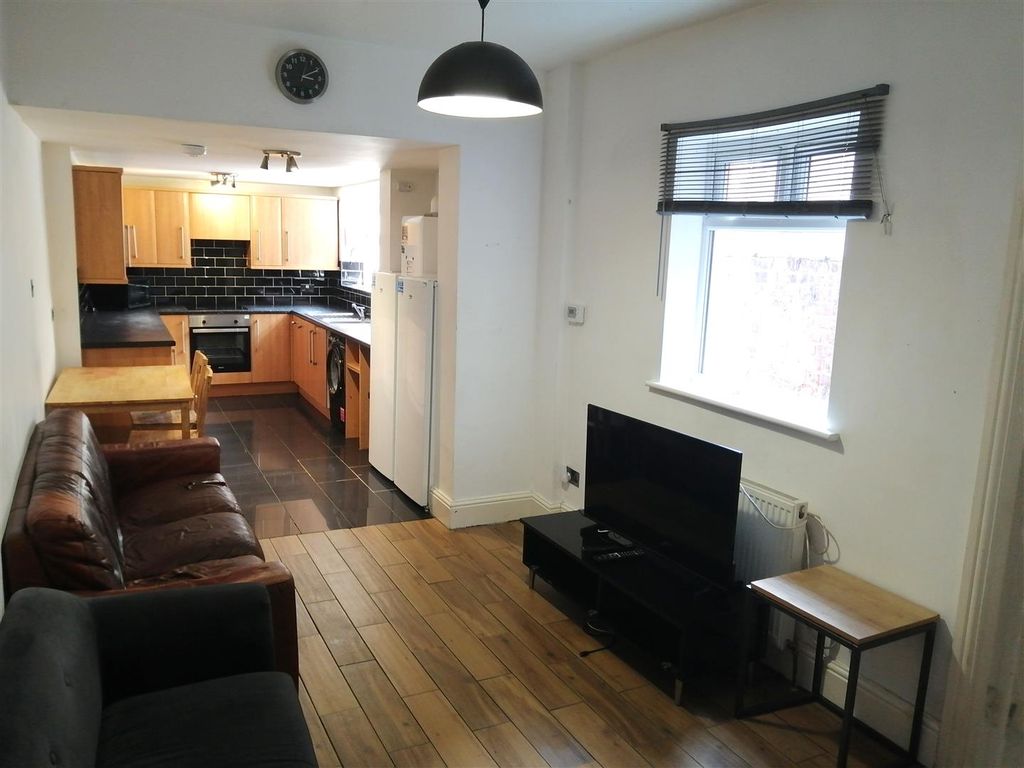 Property photo 2 of 13 Img_20250713_122707.Jpg