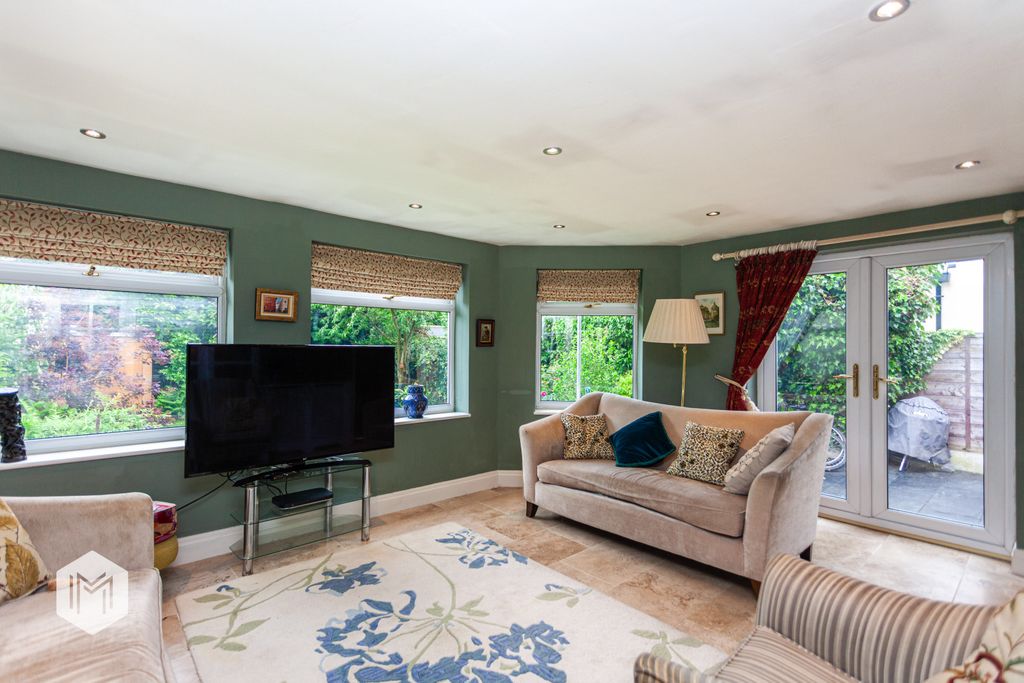 Property photo 2 of 33 Picture No. 06