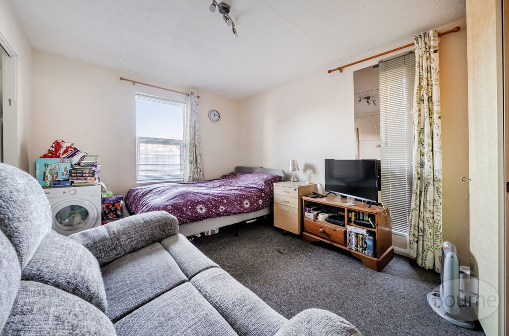 Property photo 2 of 7 Bf2895Bd-d4Da-457...