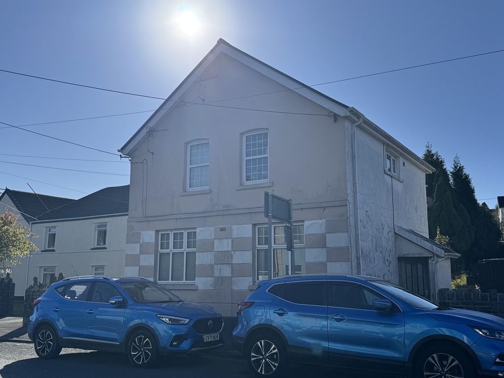 Property photo 1 of 18 Main Image