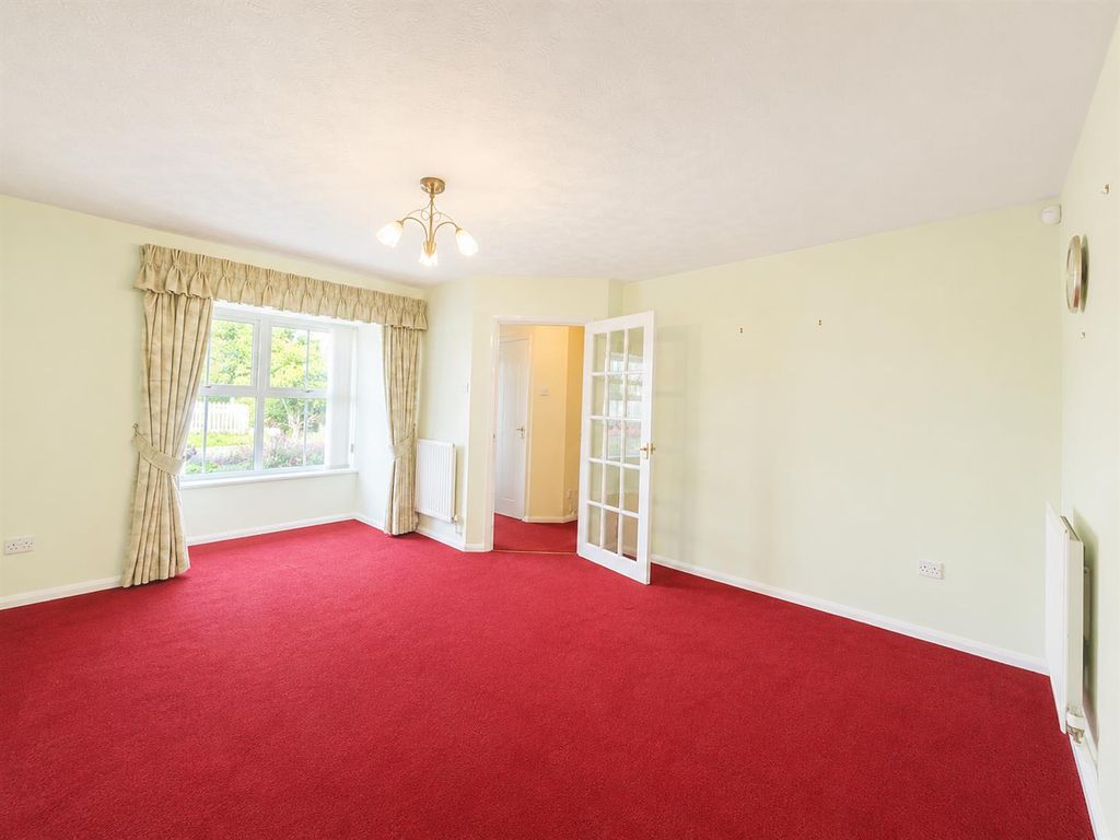 Property photo 2 of 19 5F322C89-Efe0-45D6-Aecb-A4Eebe4A512C.Png