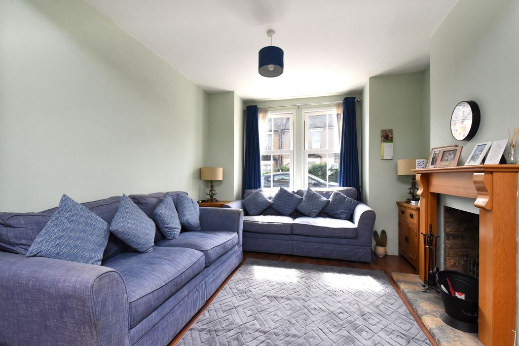 Property photo 3 of 12