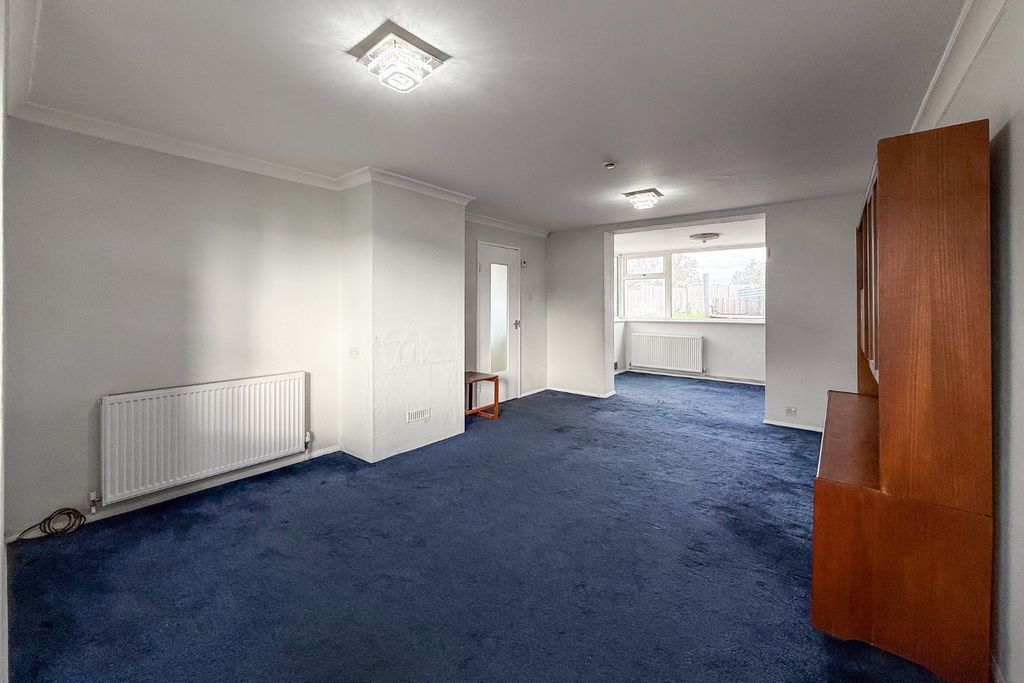 Property photo 2 of 14 4692363