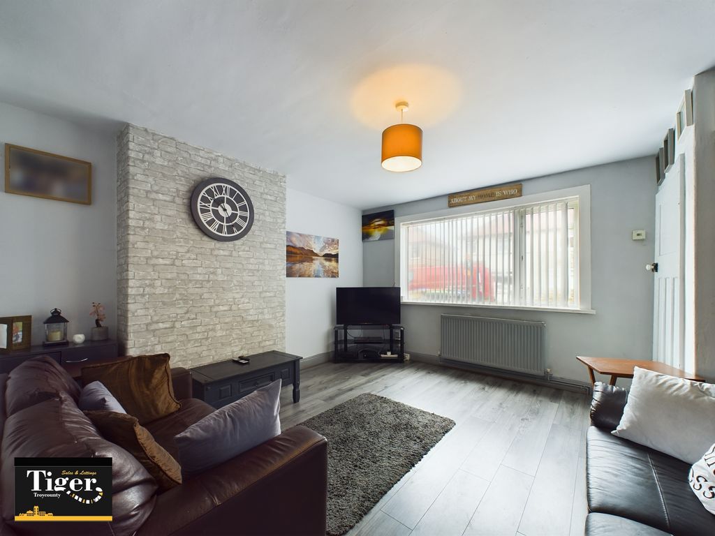 Property photo 1 of 14 Cam02176G0-Pr0241-Still006