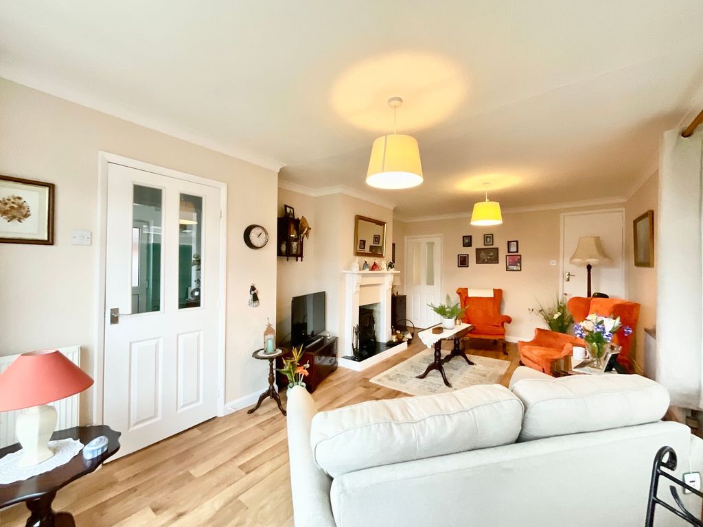 Property photo 2 of 23