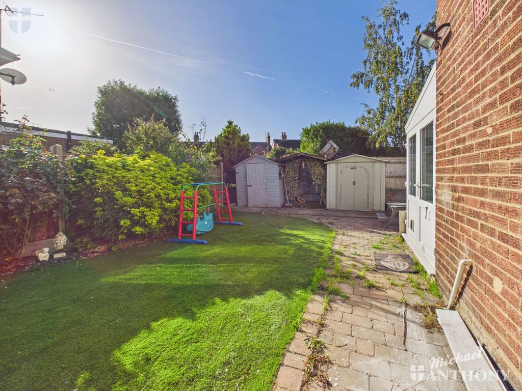 Property photo 3 of 20 Cam03852G0-Pr0815-Still022