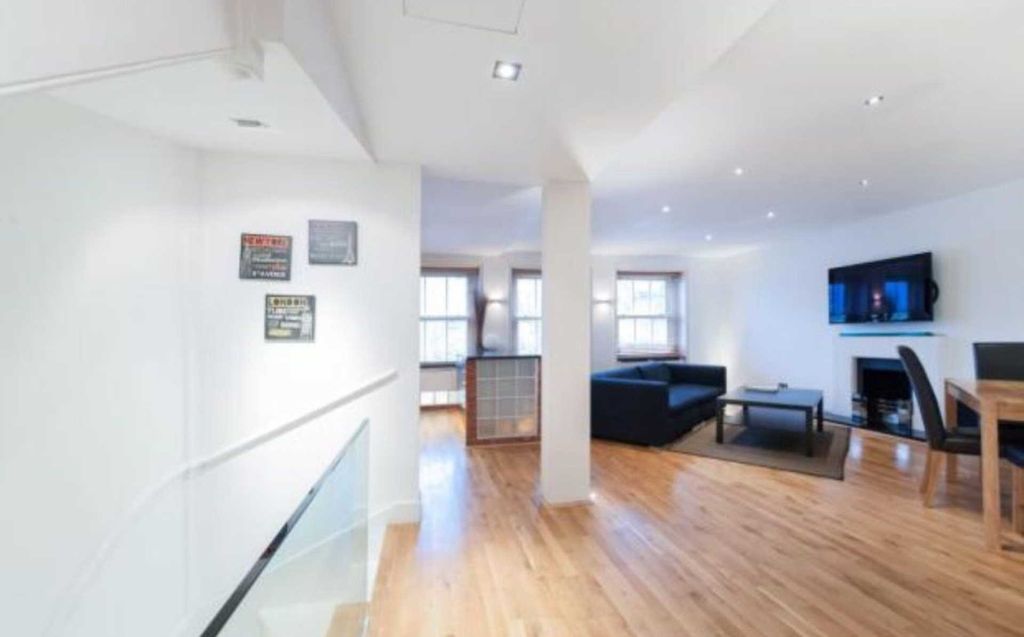 Property photo 2 of 7