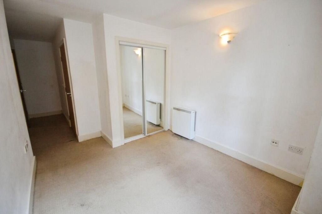 Property photo 3 of 5