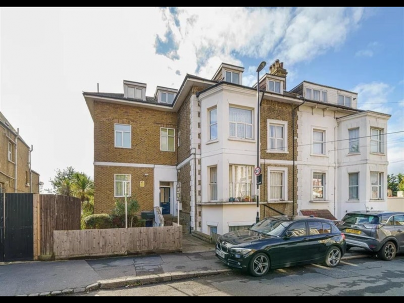 Property photo 2 of 7